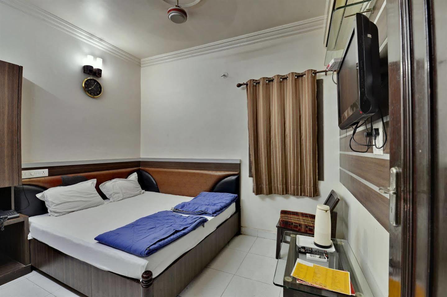 Hotel Kanishka Rāipur Dış mekan fotoğraf